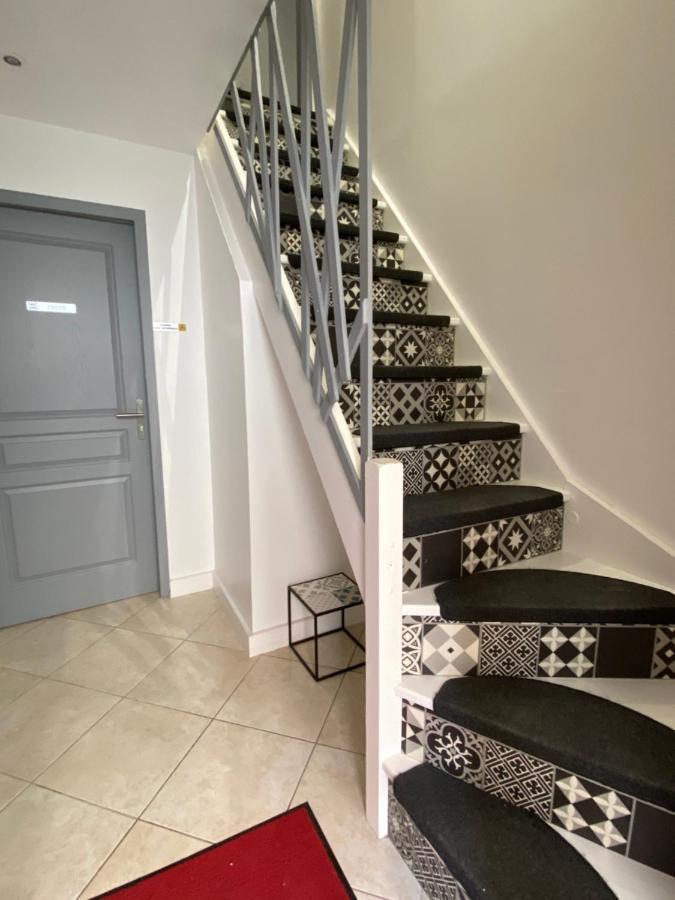 Aux Charmes 1 Bed and Breakfast Isques Buitenkant foto